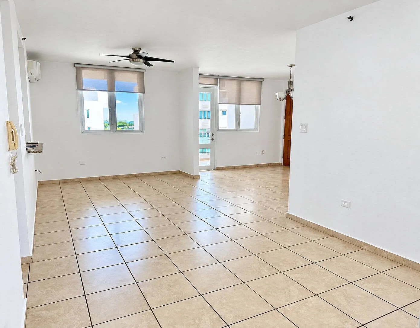 3 bed, 2.0 bath, $2,500 — Photo 3