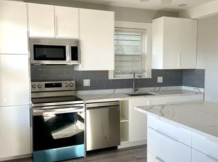 699 E 7th St #2B, Boston, MA 02127