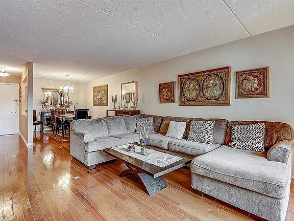 3rd image of 6441 W Warner Ave APT 301