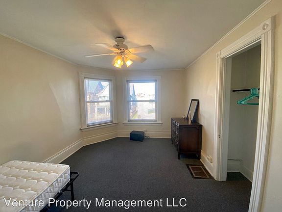 2nd image of 1934 N Oakland Ave #2B