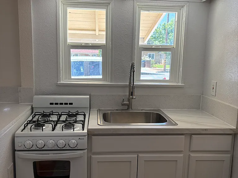 820 N California Ave #820 — Photo 3