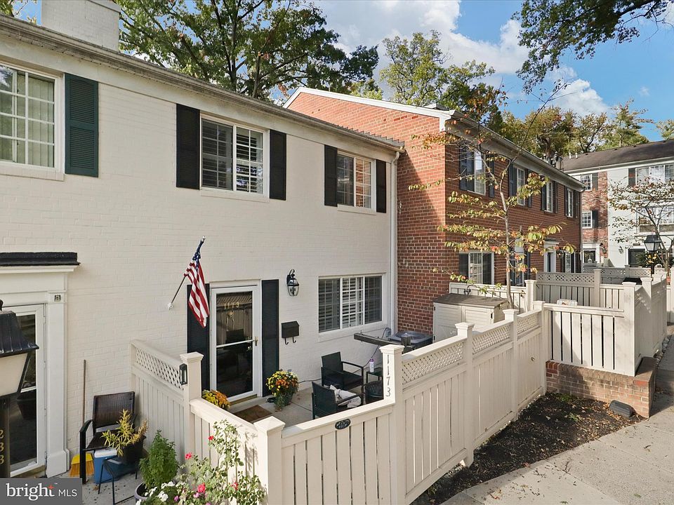 1st image of 1173 N Van Dorn St