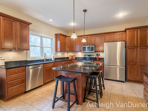 5th image of 4917 W Village Trl SE