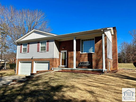2nd image of 594 Chatmoss Ct