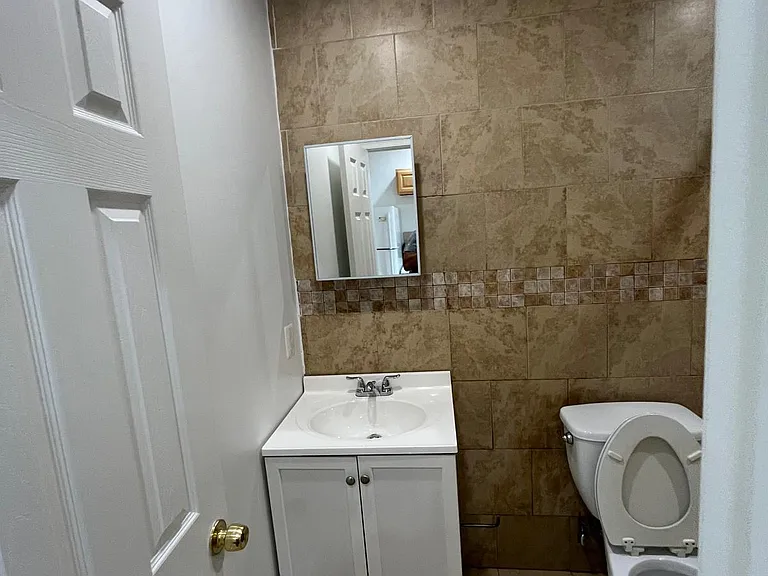 41 N 51st St #B — Photo 13