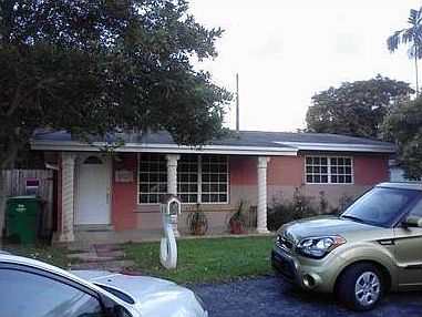 1st image of 2513 Havana Dr
