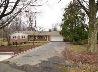 6531 Copa Ct, Falls Church, VA 22044