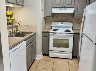 14732 Hooper Rd #B, Baton Rouge, LA 70818