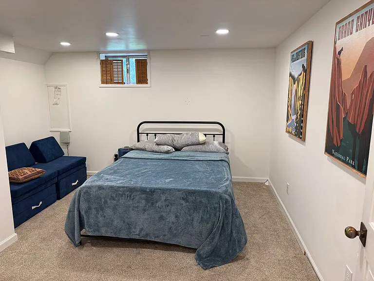 1045 Pacific Ter — Photo 17