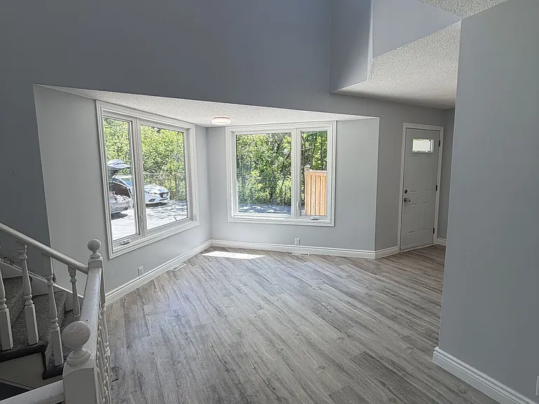 28B Fleming Ave — Photo 8