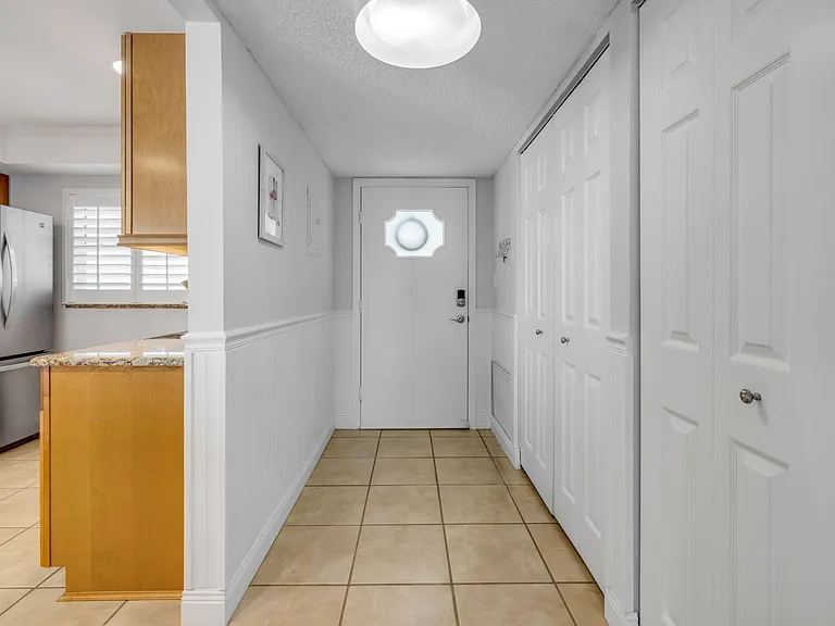 315 N Causeway C304 — Photo 3