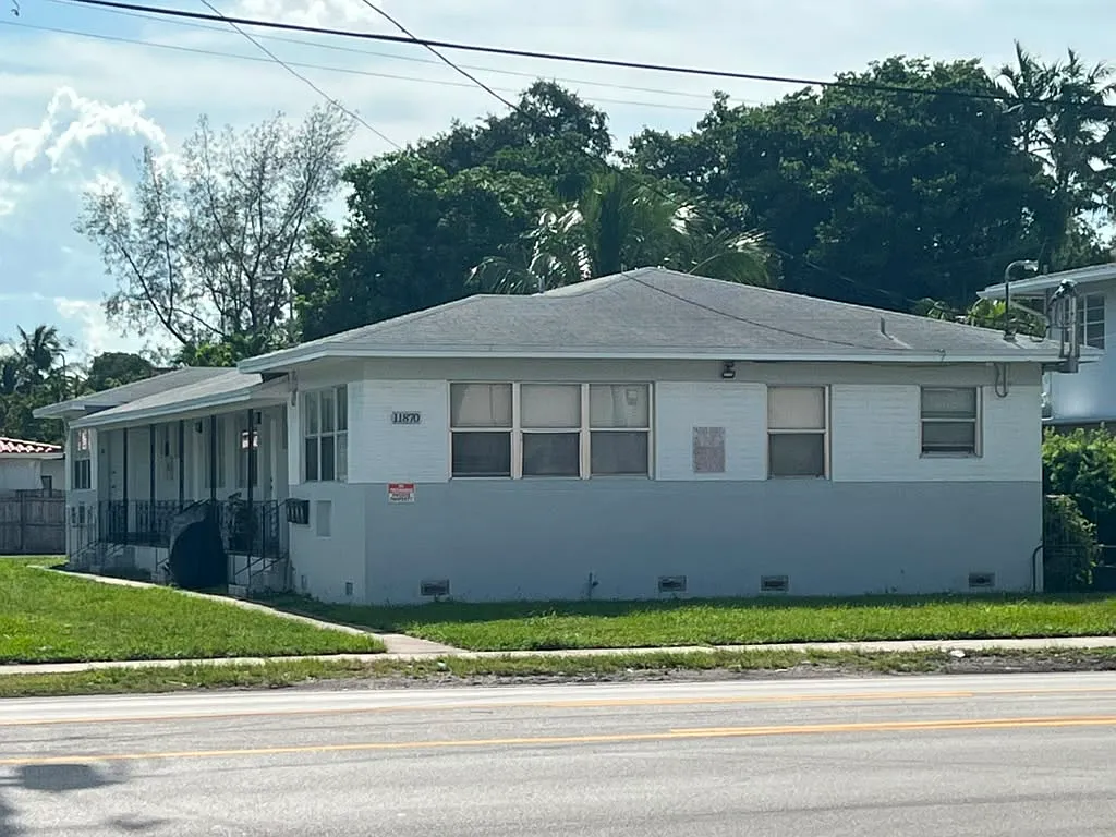 4Plex 11870 NE 16th Ave - 4 — Photo 1