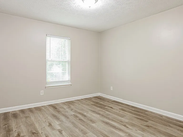 54 Virginia Heights Dr — Photo 12