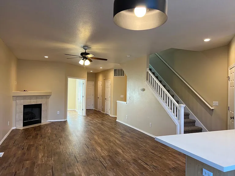 20460 Noble Ln — Photo 6