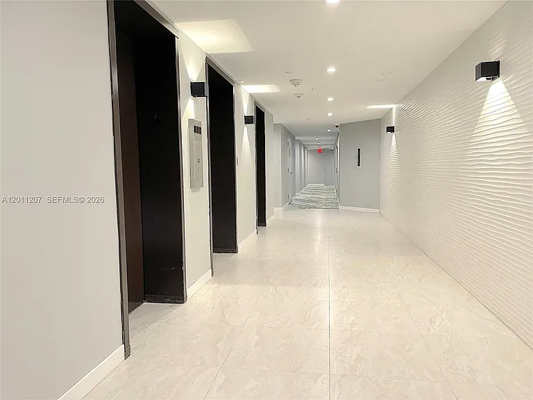 2555 Collins Ave #2014 — Photo 52