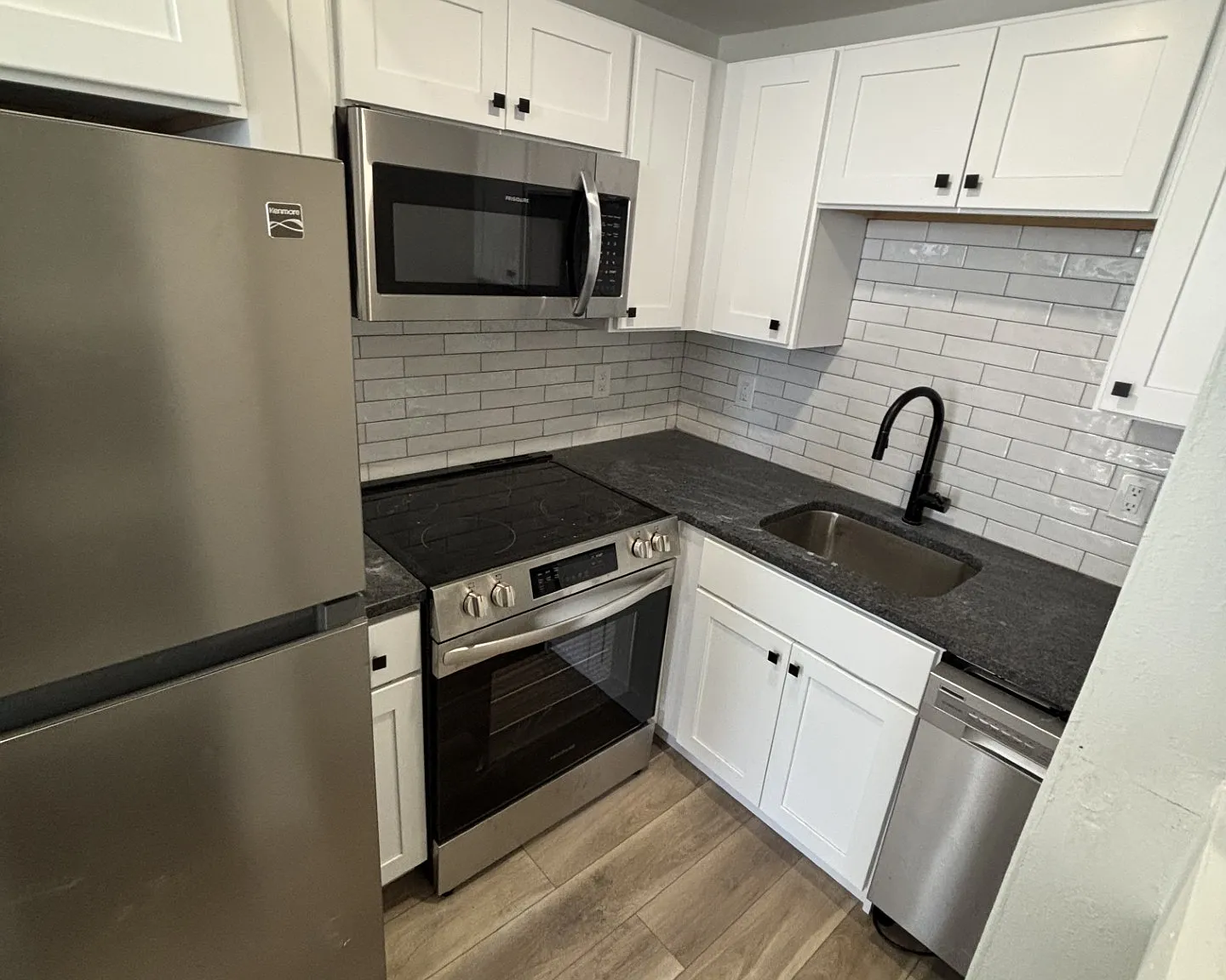 1 bed, $1,650 — Photo 2