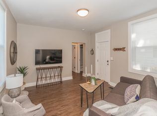 619 4th St #2A, Columbus, IN 47201