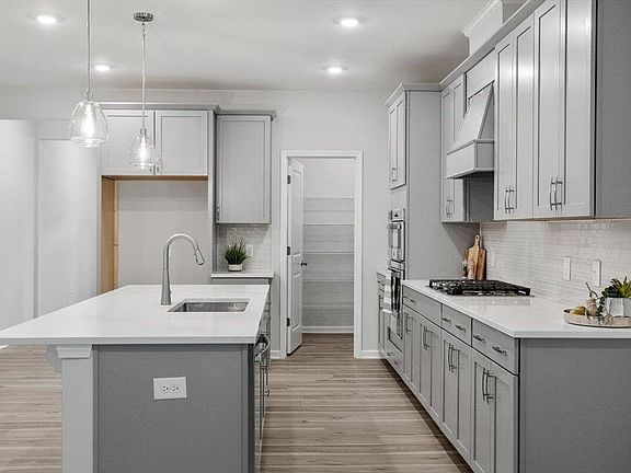 5th image of 2125 Curry Meadow Way