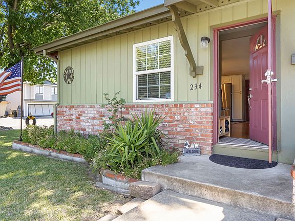 3rd image of 234 Citrus Ave