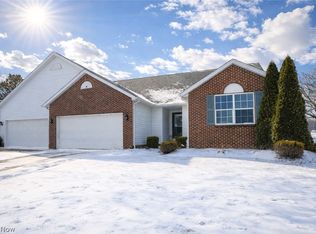 10344 Sudbury Cir NW, North Canton, OH