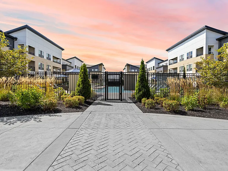 Aria Apartments of Zionsville — Photo 21