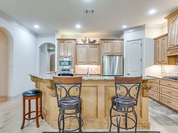 5th image of 2304 Marseilles Ct