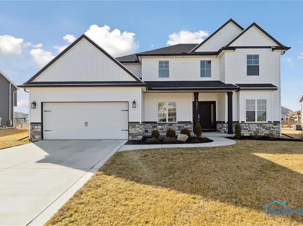 1377 Roberts Cir, Waterville, OH 43566