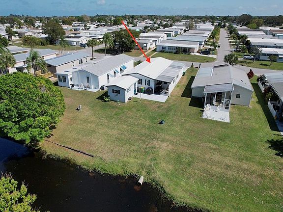2nd image of 982 Waterway Dr