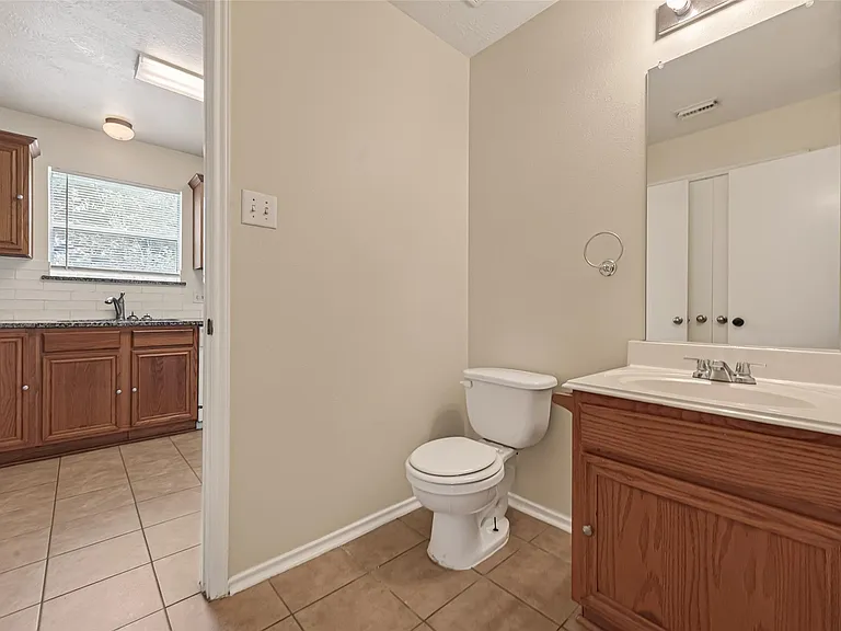 1838 Strongs Ct — Photo 17