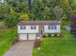 1648 Harvest Hill Dr, Pittsburgh, PA