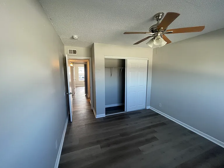 University Crossings Apartments — Photo 47