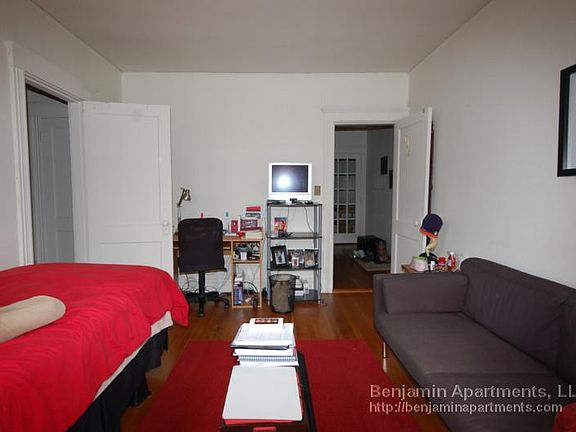 5th image of 235 Park Dr #49
