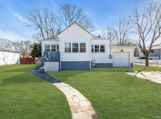 37 Saint Nicholas Avenue, Lake Grove, NY 11755