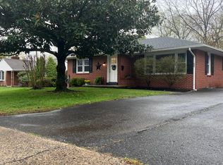 445 E Chestnut St, Souderton, PA 18964