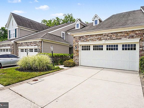 2nd image of 522 Counterpoint Cir