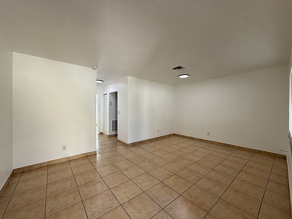 2nd image of 901 Pine Dr APT 7