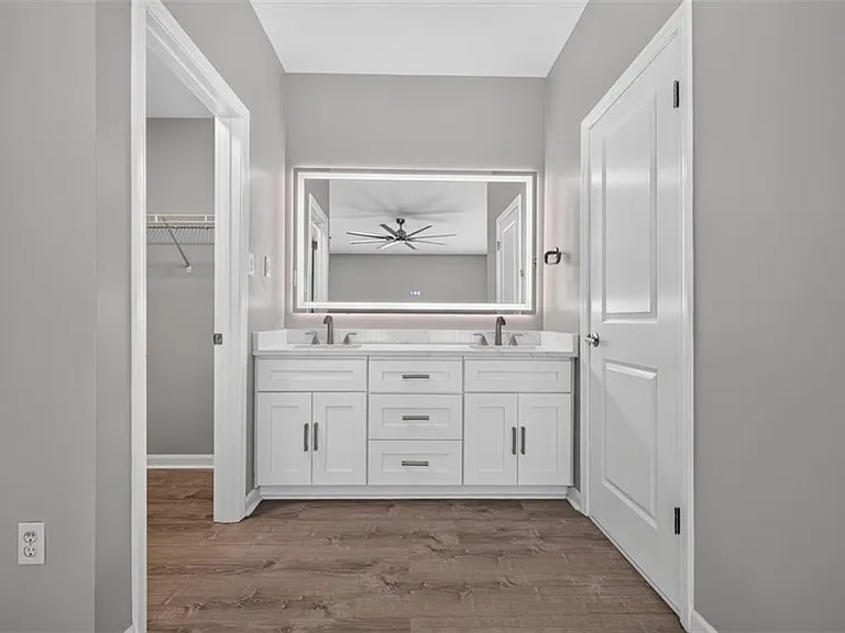 1031 State St NW #209 — Photo 20