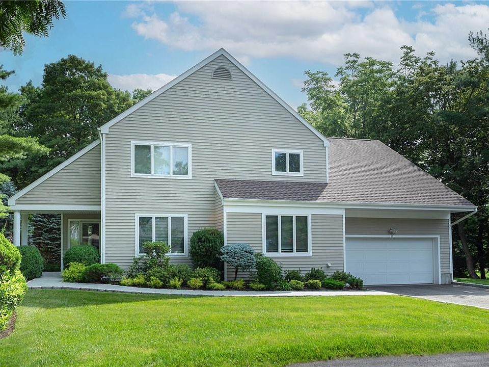 1st image of 12 Berkley Court
