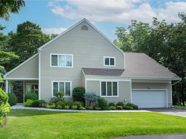 12 Berkley Court, Briarcliff Manor, NY 10510