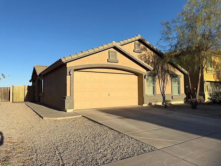 4533 S 236th Dr — Photo 34