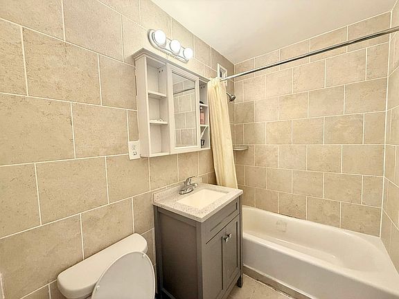5th image of 41-67 Judge St APT 5P