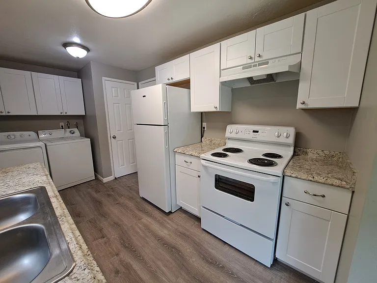3729 Biscay St NW #B — Photo 16