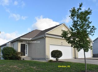18517 Cherry Ct, Gardner, KS 66030