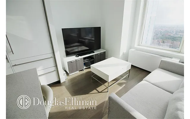Rented by Douglas Elliman | media 39