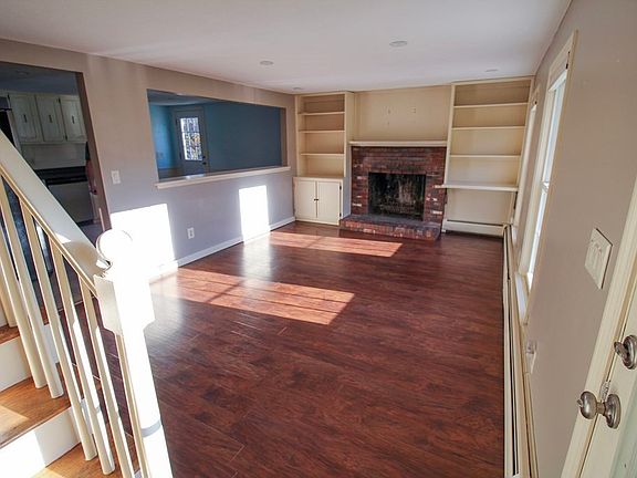5th image of 390 Myricks St