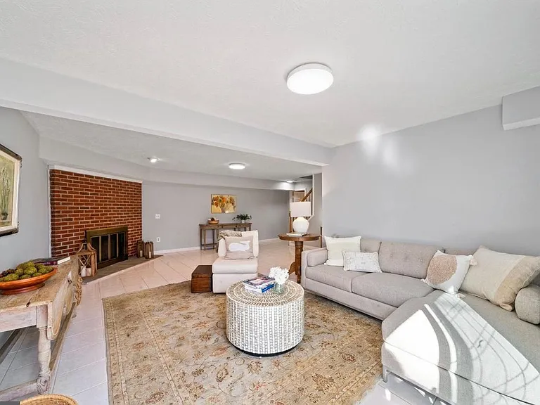 20409 Bloomingville Ct #BASEMENT — Photo 1