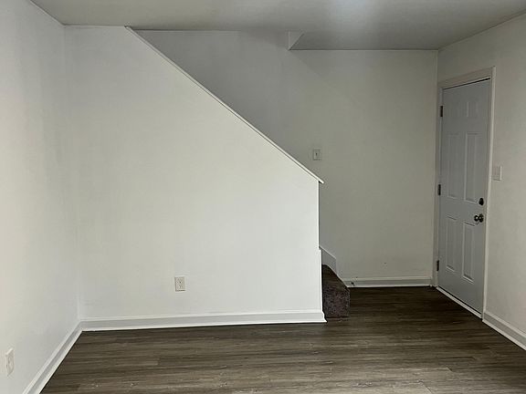 3rd image of 2445 Lowe St #3
