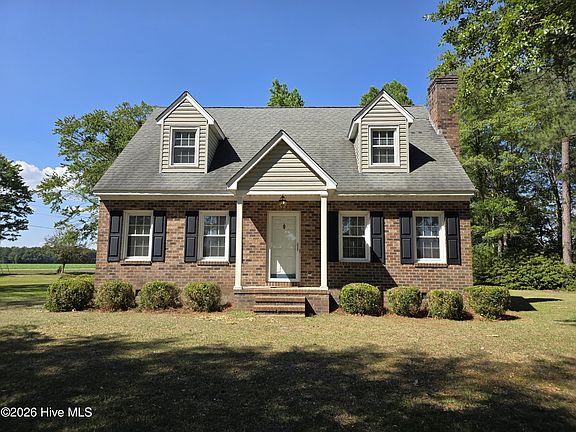 2nd image of 2558 Old Lumberton Road