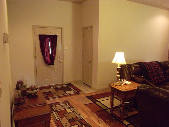2nd image of 35 Dove Ln