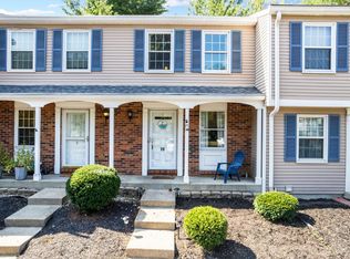 10 Hunters Ct, Amelia, OH 45102
